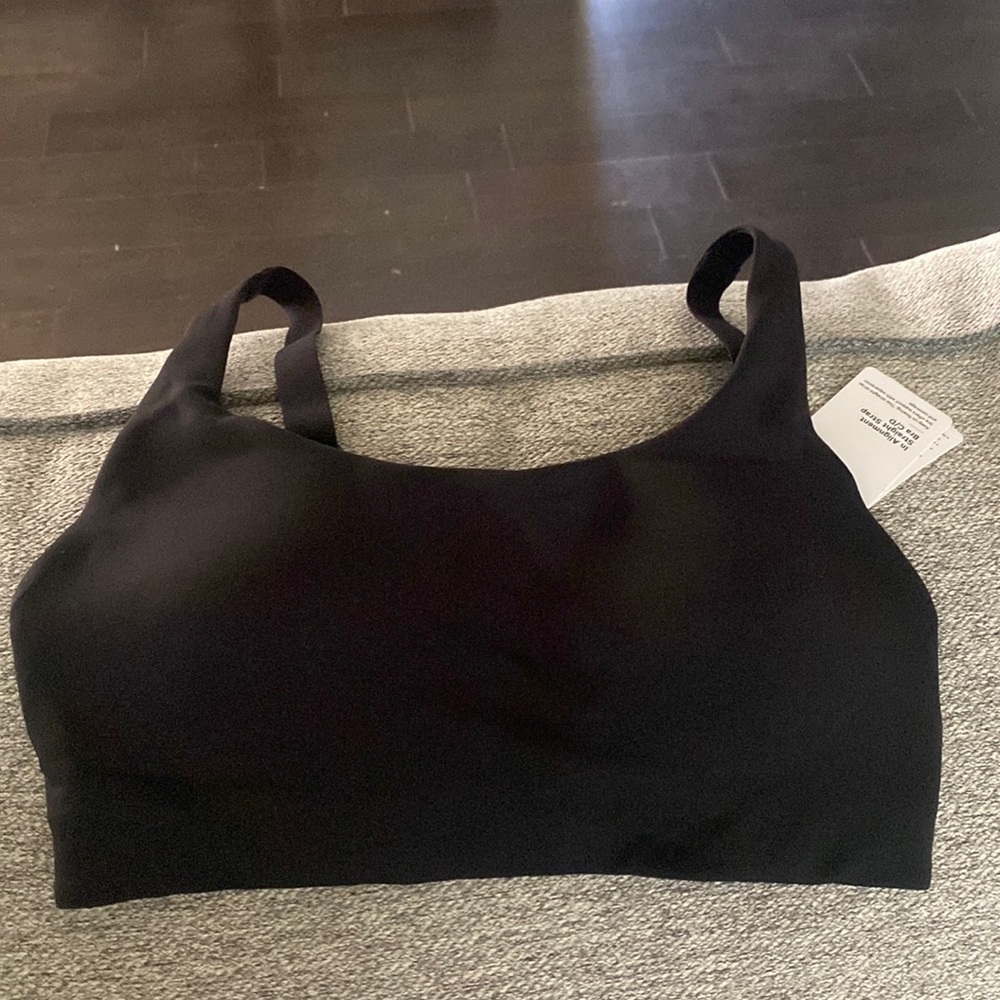 In alignment straight strap bra c/d size 6